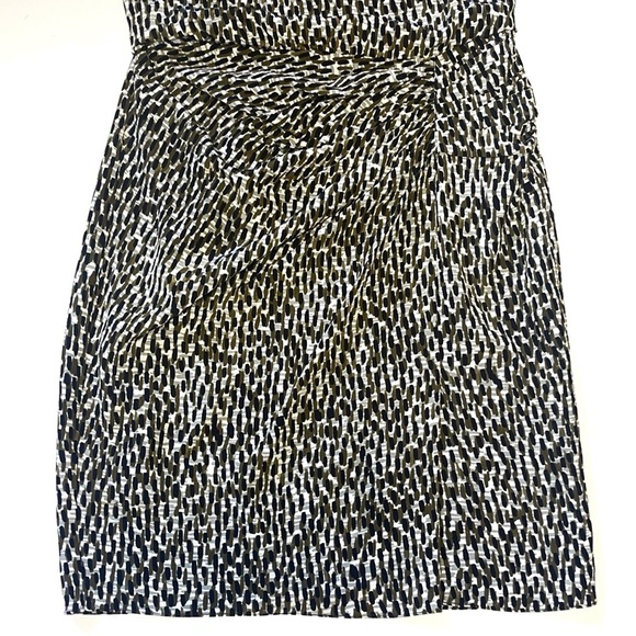 Burberry Brit Freeda Printed Ruched Silk Dress US 8 Retail $795 - Picture 10 of 14